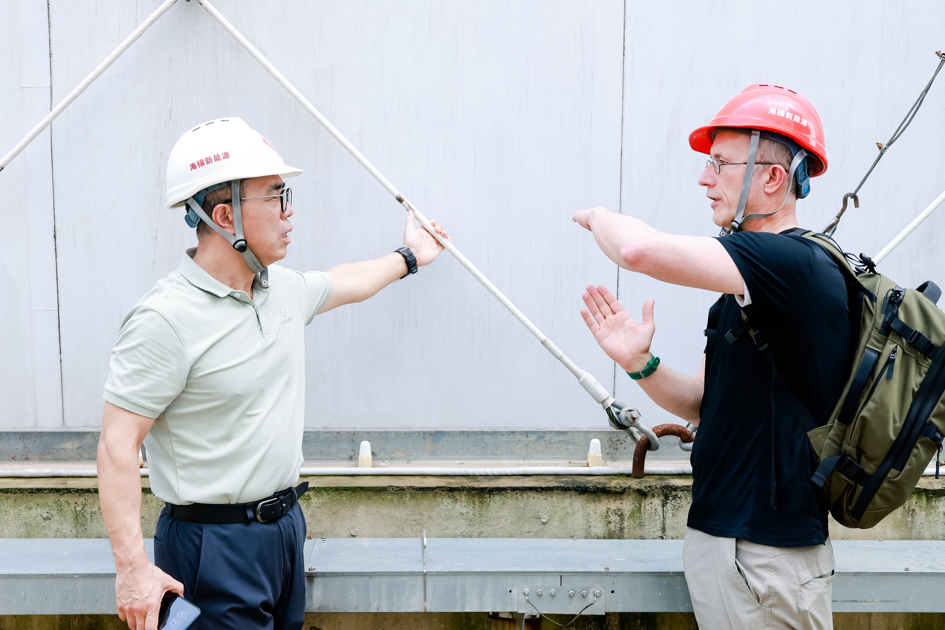 03-Zeo Energy visiting Broadwell's air dome gas storage Wuhu Conch Project
